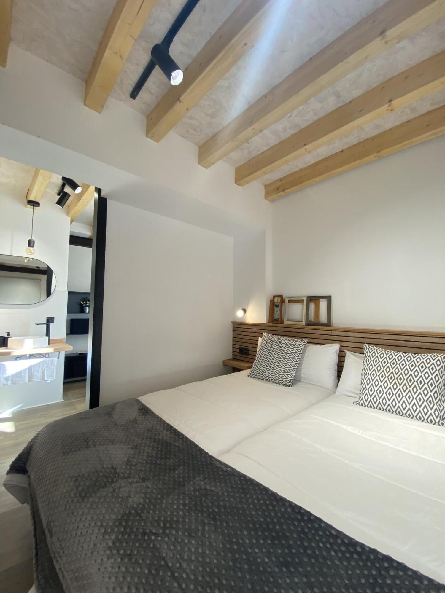 La Casa Del Barbero Villa Torrelavega Kültér fotó