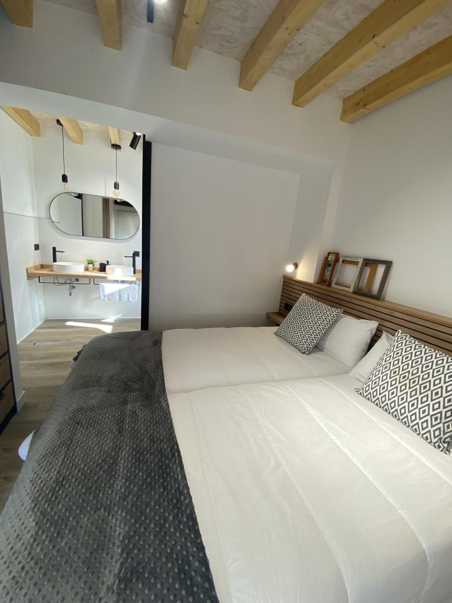 La Casa Del Barbero Villa Torrelavega Kültér fotó